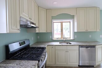 602 Chestnut St in Lakehurst, NJ - Building Photo - Building Photo