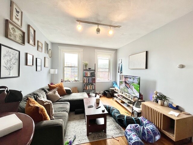 1625 Commonwealth Ave, Unit 18