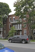 3215-3225 de Verdun in Montréal, QC - Building Photo