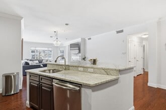 855 Main St in Woburn, MA - Building Photo - Building Photo