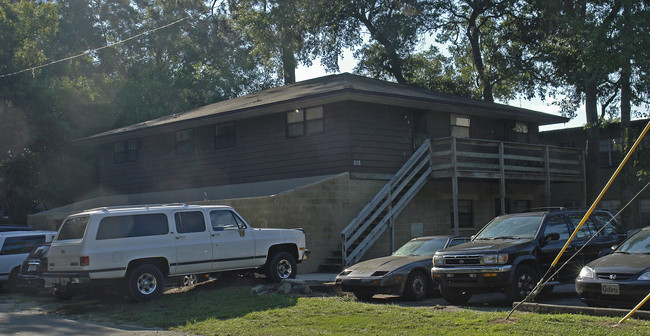 315 NW 17th St in Gainesville, FL - Building Photo - Building Photo