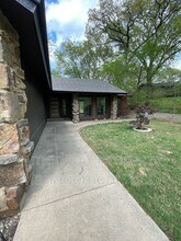 3711 E 108th St in Tulsa, OK - Building Photo - Building Photo