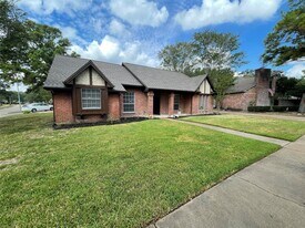 8403 Windy Cove Ct in Houston, TX - Building Photo