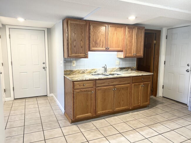 204 S Main St in Middletown, CT - Building Photo - Building Photo