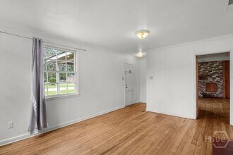 320 Commonwealth Ave in Savannah, GA - Building Photo - Building Photo