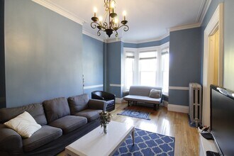 196 Dorchester St in Boston, MA - Building Photo - Building Photo