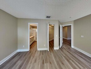 9220 Arborwood Cir in Davie, FL - Building Photo - Building Photo