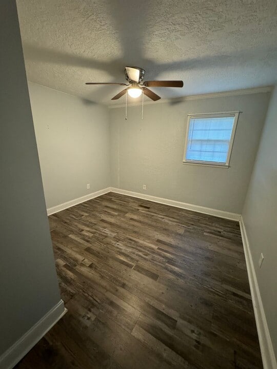 1680 Nisbet Lake Rd-Unit -#4 in Jacksonville, AL - Building Photo
