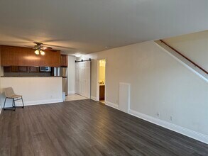 631 7th St, Unit 1 in Imperial Beach, CA - Foto de edificio - Building Photo
