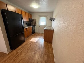 1517 S Taylor Rd in Seffner, FL - Building Photo - Building Photo