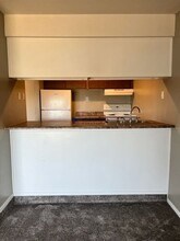 555 W 27th St S in Wichita, KS - Building Photo - Building Photo