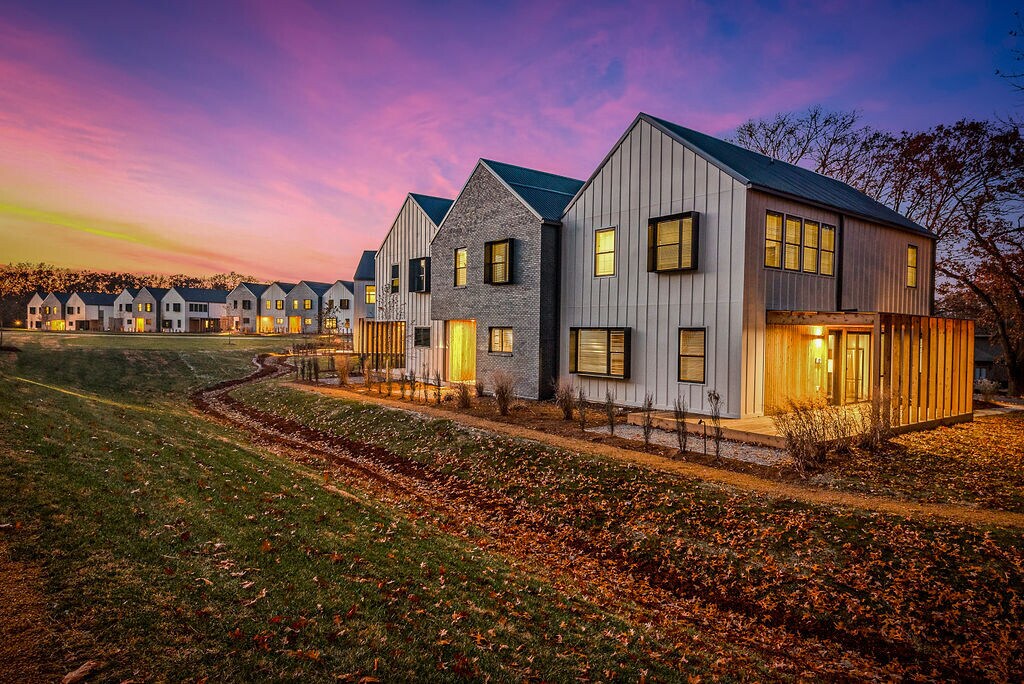 Red Barn Apartments in Bentonville, AR