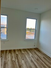 2053 W Oxford St in Philadelphia, PA - Building Photo - Building Photo