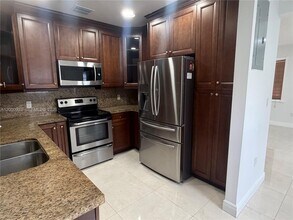 5171 NW 4th Terrace in Miami, FL - Building Photo - Building Photo