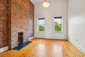 353 E 58th St, Unit 2R in New York, NY - Building Photo - Building Photo