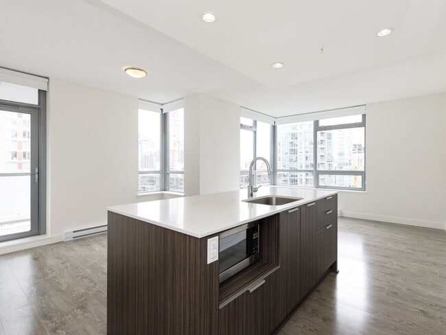 property at 1308 Hornby St