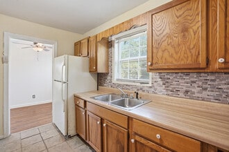 517 11th Ct W in Birmingham, AL - Building Photo - Building Photo