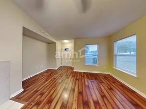 76298 Long Pond Loop in Yulee, FL - Building Photo - Building Photo