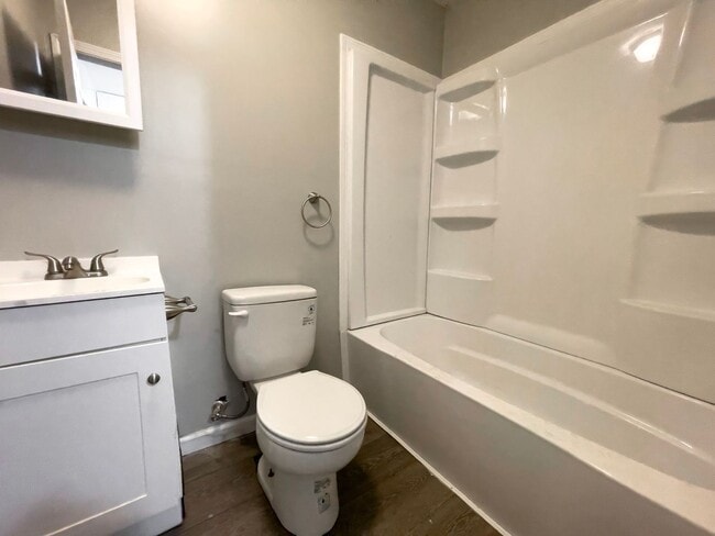 property at 1812 W 7th St