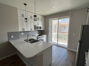9514 Pearl Cir in Parker, CO - Building Photo - Building Photo