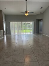 126 NE 4th St in Cape Coral, FL - Building Photo - Building Photo