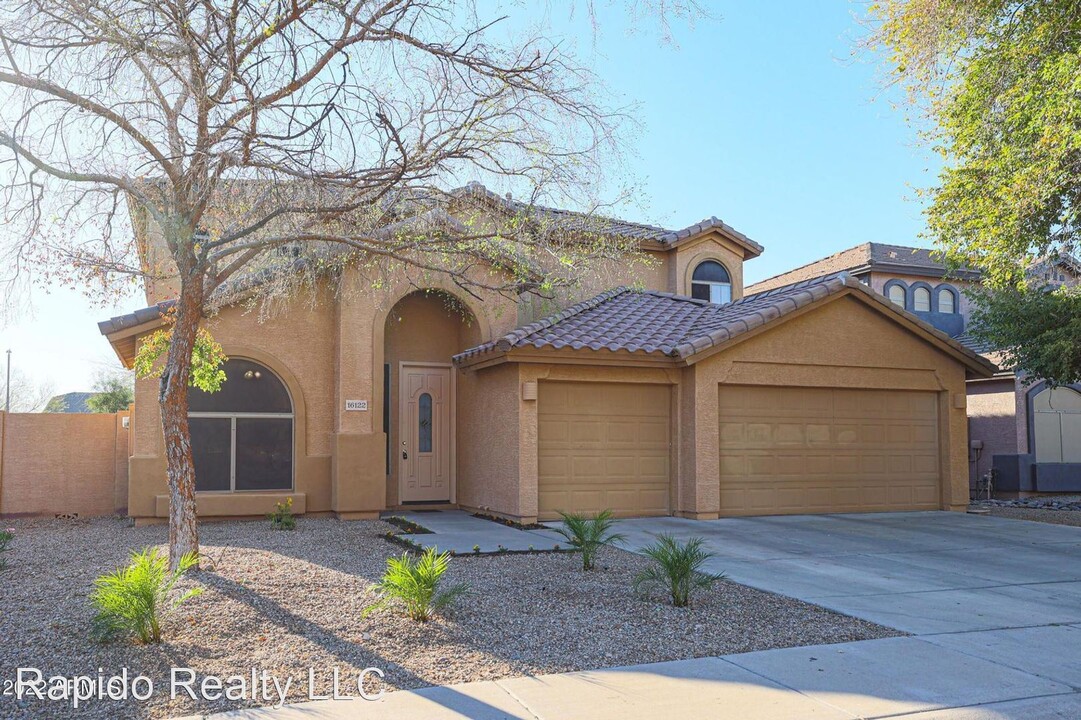 16122 N 72nd Ln in Peoria, AZ - Building Photo