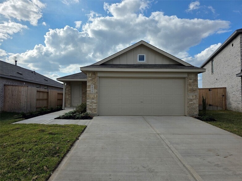 6871 Flowering Ginger Ln in Katy, TX - Building Photo