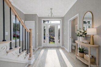 119 Whittier Dr in Kings Park, NY - Building Photo - Building Photo