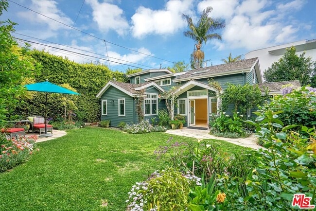 245 21st St in Santa Monica, CA - Building Photo - Building Photo