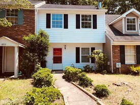 8975 Stonebridge Blvd in Douglasville, GA - Building Photo