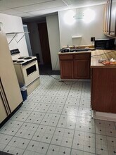 108 E Woodbury St, Unit Apt. 1 in Macomb, IL - Building Photo - Building Photo
