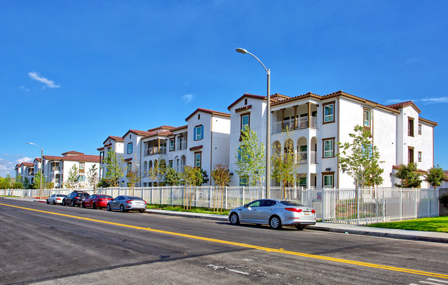 Loma Linda Veteran's Village in Loma Linda, CA - Foto de edificio - Building Photo