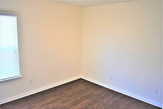 13 Miriam Jordan Rd in Port Wentworth, GA - Building Photo - Building Photo