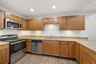 Harpers Point Apartments* in Cincinnati, OH - Building Photo - Building Photo
