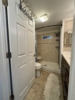 64 Shoreland Dr in Ft. Myers, FL - Building Photo