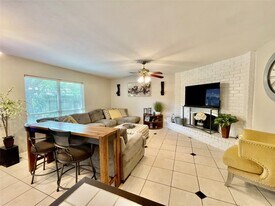 4411 Kacee Dr in Houston, TX - Building Photo