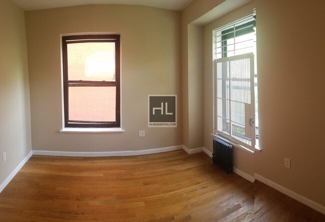 230 W 113th St-Unit -45 in New York, NY - Foto de edificio - Building Photo