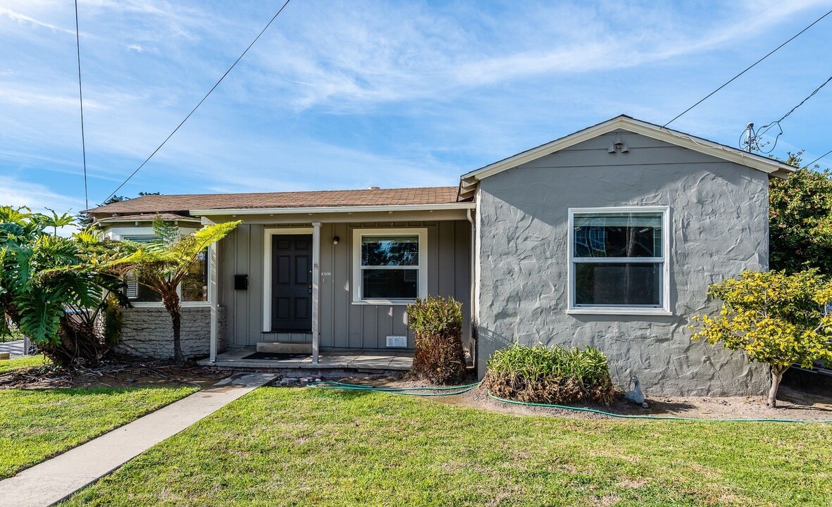 223 Lighthouse Ave in Santa Cruz, CA - Building Photo