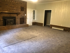 275 Dan Valley Rd in Mayodan, NC - Foto de edificio - Building Photo