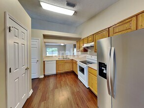 3492 Shelley Dr in Green Cove Springs, FL - Building Photo - Building Photo