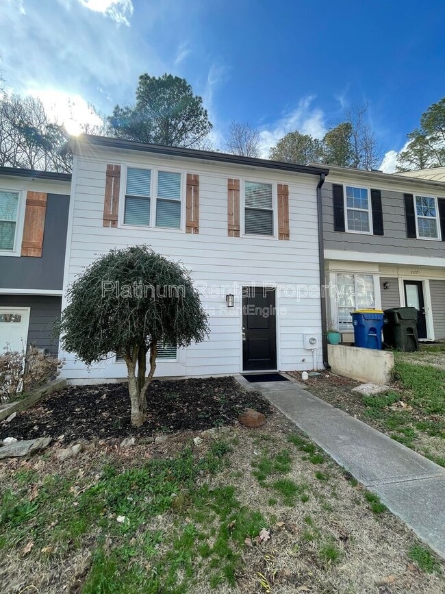 3575 Kennesaw Station Dr in Kennesaw, GA - Building Photo - Building Photo