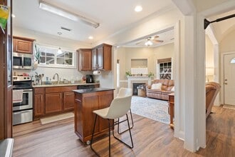 407 E Lenoir St in Raleigh, NC - Building Photo - Building Photo