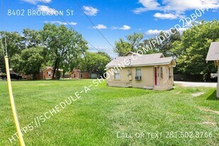 8402 Brockton St in Houston, TX - Building Photo