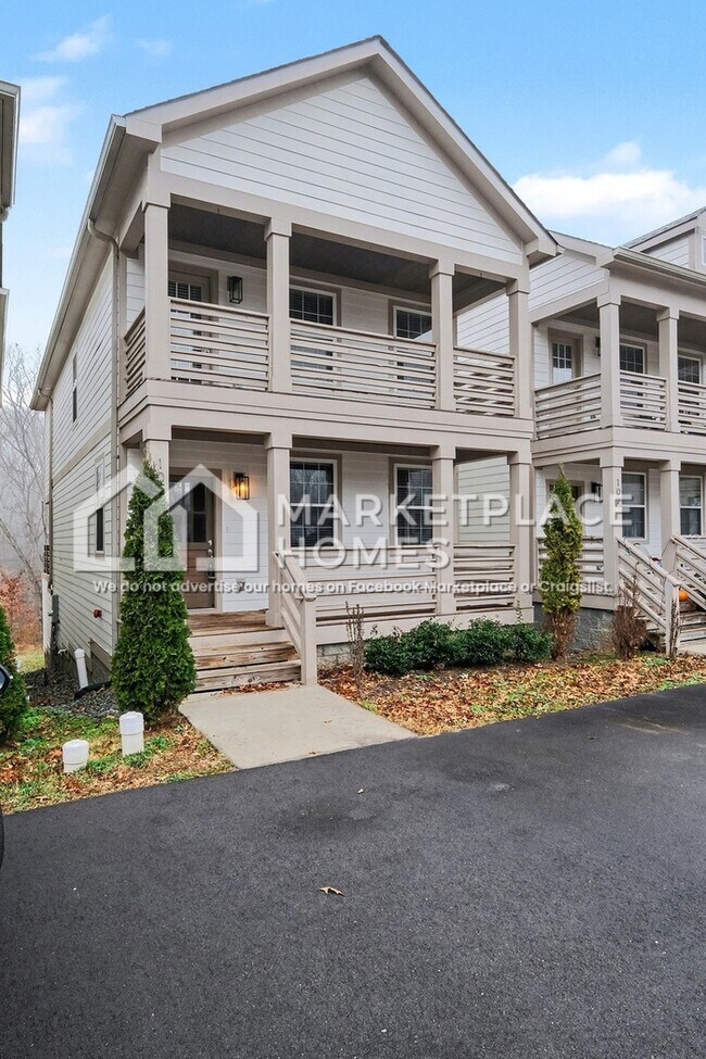 2437/106 Bell St in Ashland City, TN - Building Photo - Building Photo