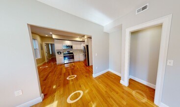 904 Massachusetts Ave, Unit 6A in Cambridge, MA - Building Photo - Building Photo