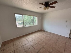 530 Gabaldon Rd in Belen, NM - Building Photo - Building Photo