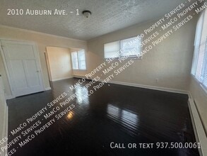 2010 Auburn Ave in Dayton, OH - Building Photo - Building Photo