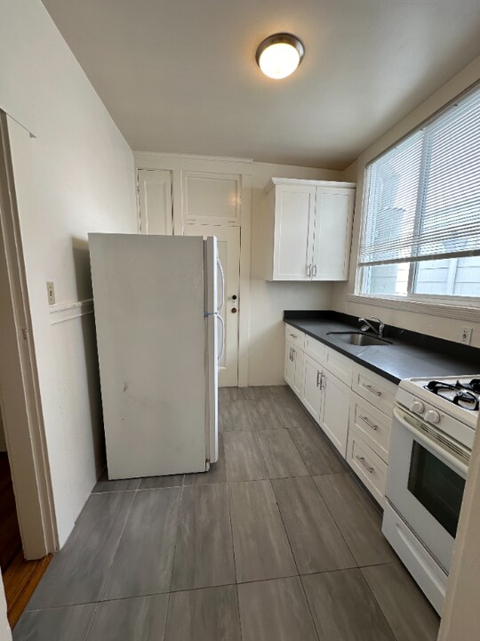 1181 Clay St in San Francisco, CA - Building Photo