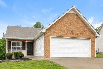 925 Sky Valley Trail in Smyrna, TN - Building Photo - Building Photo