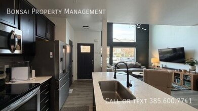 860 San Savino Way in Midvale, UT - Building Photo - Building Photo